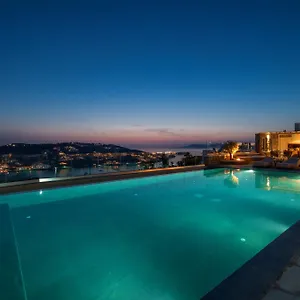 κάντε κράτηση εδώ