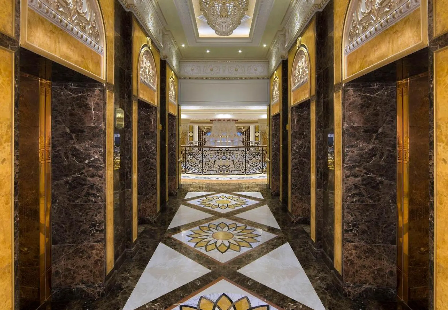 Royal Rose Abu Dhabi, A Curio Collection By Hilton Affiliated Hotel 5*,  Ηνωμένα Αραβικά Εμιράτα