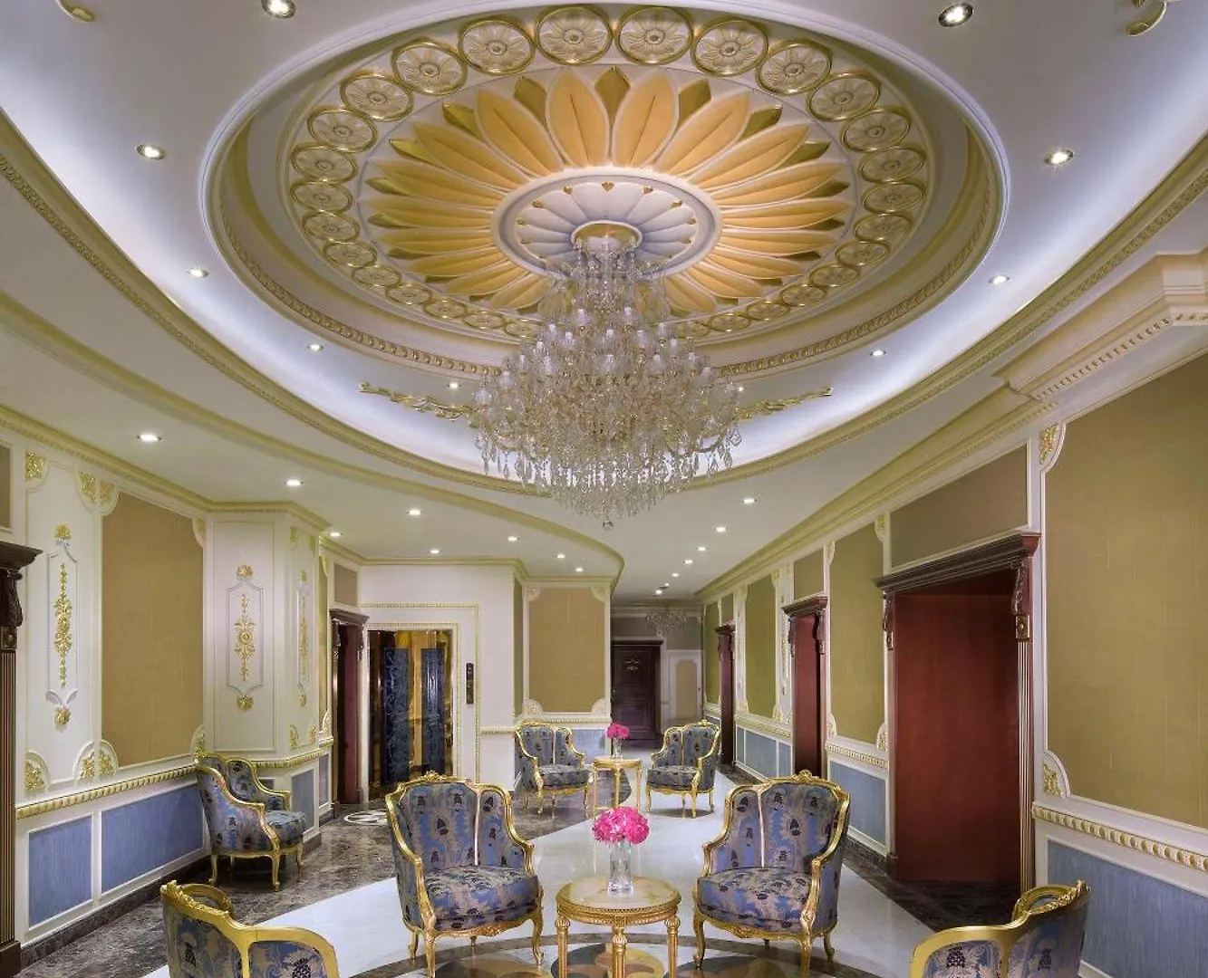 Royal Rose Abu Dhabi, A Curio Collection By Hilton Affiliated Hotel