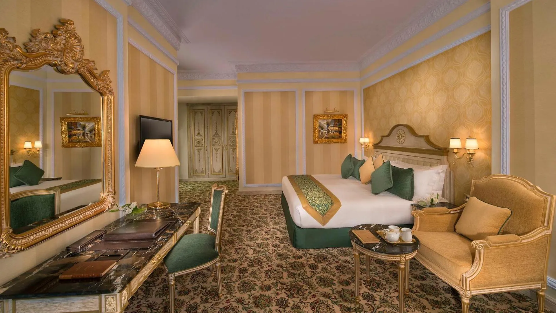 Royal Rose Abu Dhabi, A Curio Collection By Hilton Affiliated Hotel